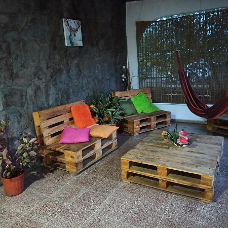 Hostal Familiar Argenal - Давид Екстериор снимка